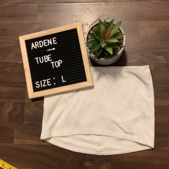 ⭐️3 For 12$⭐️ Ardene’s Ribbed Tube Top - Picture 2 of 5